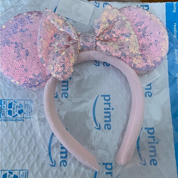Pink sequin minnie ears 💖 - Picture 2 of 2